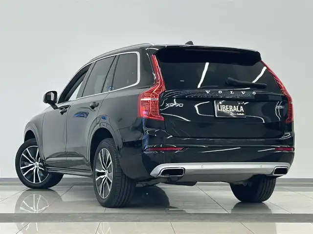 ボルボ ＸＣ９０ B5 AWD モーメンタム 岡山県 2021(令3)年 4万km オニキスブラックP 純正メモリナビ　/３６０度カメラ　/フルセグＴＶ　/ワイヤレス充電　/黒レザーシート　/パワーシート　/シートヒーター　/ステアヒーター　/前席シートメモリー　/デジタルメーター　/ＬＥＤヘッドライト　/ＡＨＢ　/ＡＣＣ/LKA/クロストラフィックアラート/BLIS/自動駐車/自動発射/パワーリアゲート/オートホールド/前後ドラレコ