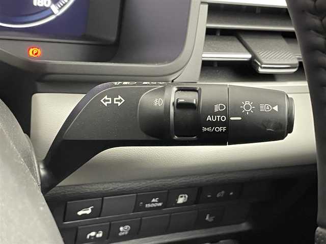 三菱 アウトランダー ＰＨＥＶ P 福岡県 2022(令4)年 1.5万km パールⅡ 純正メーカーナビ/　ＢＯＳＥサウンド　/マルチビューカメラ　/ＨＵＢ　/パワーバックドア　　/純正前後ドライブレコーダー　/メモリーシート/レーダークルーズ/白革シート　/パドルシフト　/置くだけ充電