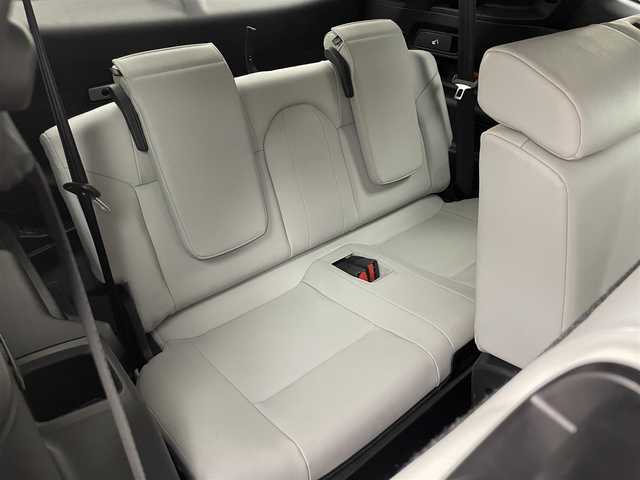 三菱 アウトランダー ＰＨＥＶ P 福岡県 2022(令4)年 1.5万km パールⅡ 純正メーカーナビ/　ＢＯＳＥサウンド　/マルチビューカメラ　/ＨＵＢ　/パワーバックドア　　/純正前後ドライブレコーダー　/メモリーシート/レーダークルーズ/白革シート　/パドルシフト　/置くだけ充電