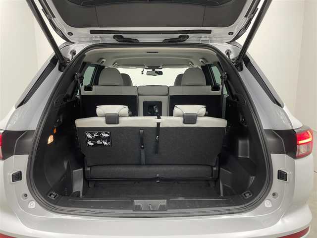 三菱 アウトランダー ＰＨＥＶ P 福岡県 2022(令4)年 1.5万km パールⅡ 純正メーカーナビ/　ＢＯＳＥサウンド　/マルチビューカメラ　/ＨＵＢ　/パワーバックドア　　/純正前後ドライブレコーダー　/メモリーシート/レーダークルーズ/白革シート　/パドルシフト　/置くだけ充電