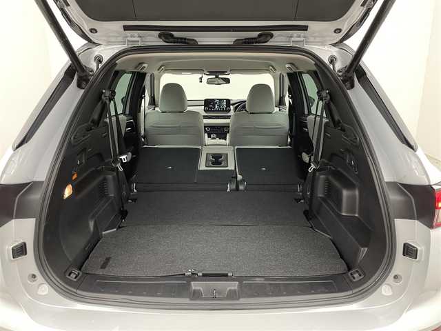 三菱 アウトランダー ＰＨＥＶ P 福岡県 2022(令4)年 1.5万km パールⅡ 純正メーカーナビ/　ＢＯＳＥサウンド　/マルチビューカメラ　/ＨＵＢ　/パワーバックドア　　/純正前後ドライブレコーダー　/メモリーシート/レーダークルーズ/白革シート　/パドルシフト　/置くだけ充電