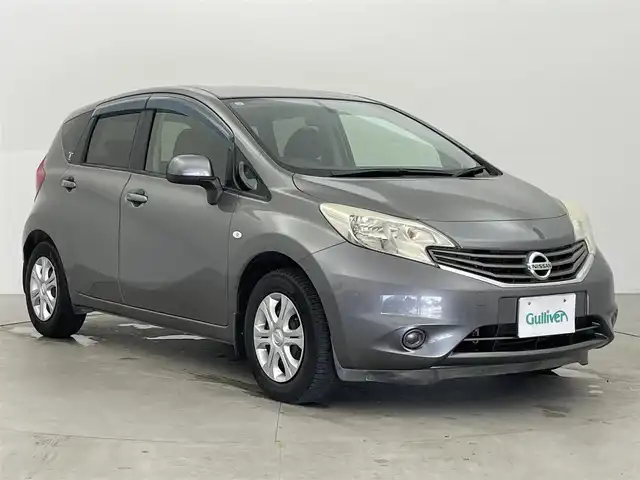 日産 ノート X DIG－S 富山県 2013(平25)年 4.6万km ダークメタルグレー 社外ナビ（AM/FM/DVD/BT/フルセグ）/アイドリングストップ/純正フロアマット/ハロゲンライト/電動格納ミラー/プッシュスタート/スマートキー/保証書/取扱説明書