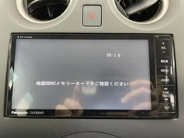 日産 ノート X DIG－S 富山県 2013(平25)年 4.6万km ダークメタルグレー 社外ナビ（AM/FM/DVD/BT/フルセグ）/アイドリングストップ/純正フロアマット/ハロゲンライト/電動格納ミラー/プッシュスタート/スマートキー/保証書/取扱説明書