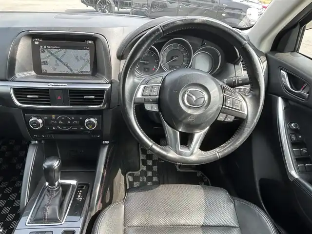 マツダ ＣＸ－５ XD Lパッケージ 愛知県 2015(平27)年 12.3万km クリスタルホワイトパールマイカ サンルーフ/純正ナビ/(CD/DVD/TV/BT）/バックカメラ/BOSEサウンド/ETC/純正17インチAW/クリアランスソナー/レーダークルーズコントロール/レザーシート/前席パワーシート/前席シートヒーター/オートライト/ステアリングスイッチ/純正フロアマット/ドアバイザー/LEDヘッドライト/取説、保証書/スペアキー