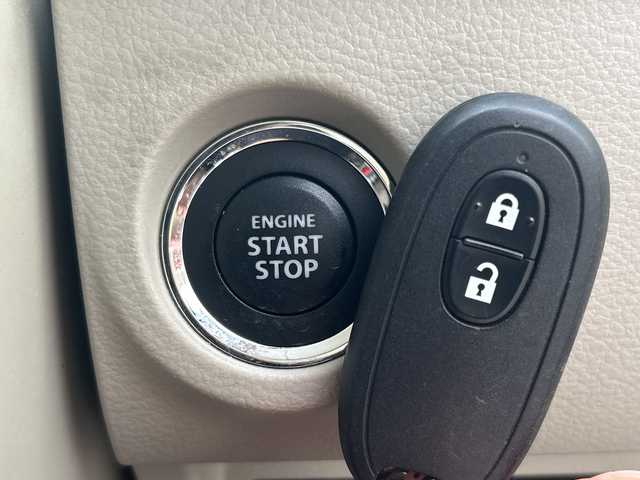 スズキ ラパン X 石川県 2015(平27)年 7.5万km フォーンベージュメタリック/ホワイト2トーンルーフ Panasonicナビ【CN-R301Z】/　CD/DVD/AM/FM/Bluetooth/フルセグ/プッシュスタート/スペアキー/純正フロアマット/社外14インチアルミホイール/運転席シートヒーター/オートライト/ISOFIX/取扱説明書/ナビ取扱説明書/保証書/記録簿