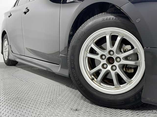 トヨタ プリウス Sセーフティプラス 広島県 2017(平29)年 6.8万km アティチュードブラックマイカ 禁煙車/純正９型ナビ/バックカメラ/エアロ/ヘッドアップディスプレイ/レーダークルーズコントロール/パーキングアシスト/ＥＴＣ/ドラレコ/コーナーセンサー/ＬＥＤヘッドライト/コーナーセンサー/オートマチックハイビーム/純正15インチアルミホイール(195/65/R15)/エアバッグ(運転席/助手席/サイド/カーテン)