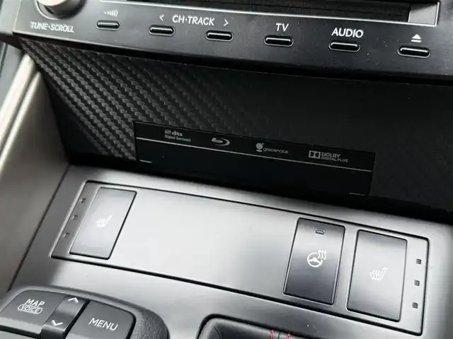 レクサス ＩＳ 350 Fスポーツ 香川県 2013(平25)年 8.1万km ホワイトパールクリスタルシャイン メーカーSDナビ/フルセグ/CD/DVD/BD/Bluetooth/バックカメラ/ＴＯＭＳマフラー/赤ハーフレザーシート/パワーシート/シートヒーター/ローダウン/純正１８インチアルミ/LEDヘッドライト/クリアランスソナー/スマートキー/パドルシフト/ビルトインETC/２０２５年製サマータイヤ