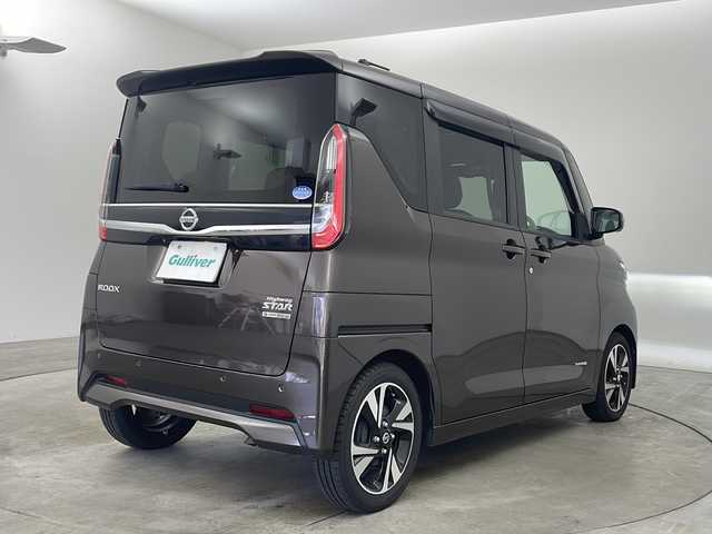 日産 ルークス HWS Gターボ プロパイロットED 兵庫県 2020(令2)年 1.8万km アッシュブラウンM ・エマージェンシーブレーキ/・路外逸脱警報（LDW）/・オートハイビーム/・プロパイロット/・前後踏み間違い防止装置/・標識認識システム/・追従型クルーズコントロール/・純正9インチナビ/CD/DVD/BT/AUX/TV/・アラウンドビューモニター/・両側パワースライドドア/・左側ハンズフリースライドドア/・プレミアムグラデーションインテリア/・ハーフレザーシート/・ETC/・電動パーキングブレーキ/・オートホールド/・前後コーナーセンサー/・純正ドライブレコーダー/・ステアリングリモコン/・アイドリングストップ/・スマートキー/・スペアキー/・プッシュスタート/・純正フロアマット/・ドアバイザー/・電動格納ミラー/・純正１５インチアルミホイール