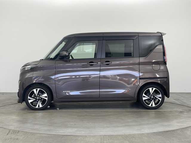 日産 ルークス HWS Gターボ プロパイロットED 兵庫県 2020(令2)年 1.8万km アッシュブラウンM ・エマージェンシーブレーキ/・路外逸脱警報（LDW）/・オートハイビーム/・プロパイロット/・前後踏み間違い防止装置/・標識認識システム/・追従型クルーズコントロール/・純正9インチナビ/CD/DVD/BT/AUX/TV/・アラウンドビューモニター/・両側パワースライドドア/・左側ハンズフリースライドドア/・プレミアムグラデーションインテリア/・ハーフレザーシート/・ETC/・電動パーキングブレーキ/・オートホールド/・前後コーナーセンサー/・純正ドライブレコーダー/・ステアリングリモコン/・アイドリングストップ/・スマートキー/・スペアキー/・プッシュスタート/・純正フロアマット/・ドアバイザー/・電動格納ミラー/・純正１５インチアルミホイール