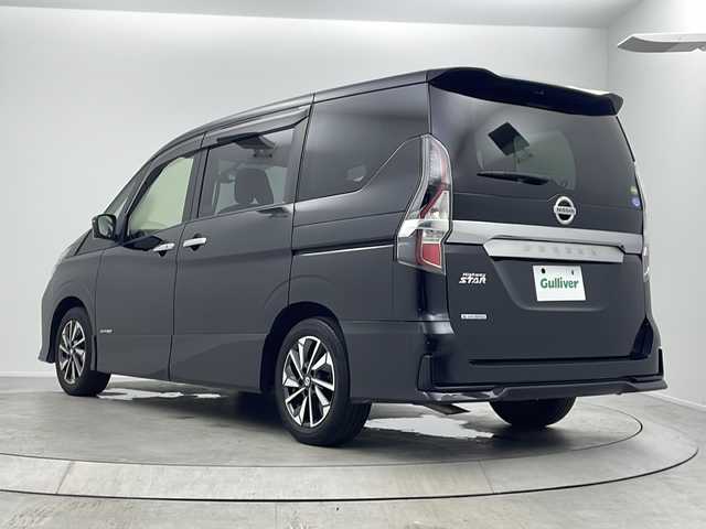 日産 セレナ ハイウェイスター V 大阪府 2020(令2)年 3.3万km ダイヤモンドブラック ニッサン純正10インチナビ/・アラウンドビューモニター/・フルセグテレビ/DVD/・BT/CD/ＡＭ/ＦＭ/セーフティーシールドスイッチ/ブラインドスポットモニター/クルーズコントロール/W+サイド　SRSエアバッグ/カーテンエアバッグ/両側パワースライドドア/ドライブレコーダー/ETC/サンシェード/USB入力端子/純正フロアマット/純正16インチアルミホイール/取扱説明書/スペアキー1本
