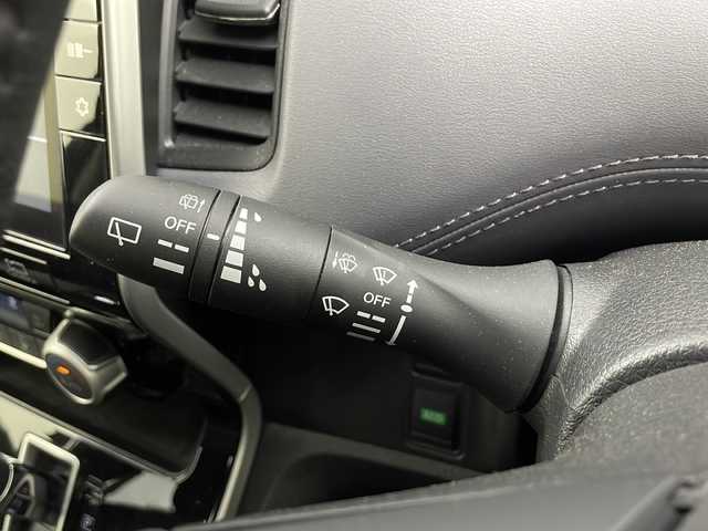 日産 セレナ ハイウェイスター V 大阪府 2020(令2)年 3.3万km ダイヤモンドブラック ニッサン純正10インチナビ/・アラウンドビューモニター/・フルセグテレビ/DVD/・BT/CD/ＡＭ/ＦＭ/セーフティーシールドスイッチ/ブラインドスポットモニター/クルーズコントロール/W+サイド　SRSエアバッグ/カーテンエアバッグ/両側パワースライドドア/ドライブレコーダー/ETC/サンシェード/USB入力端子/純正フロアマット/純正16インチアルミホイール/取扱説明書/スペアキー1本