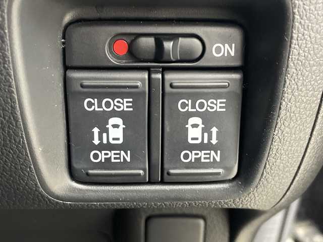 ホンダ Ｎ ＢＯＸ カスタム G SSパッケージ 三重県 2014(平26)年 7万km プレミアムゴールドパープルパール /禁煙車　//社外ナビ　//両側パワースライドドア　//ＣＴＢＡ　//ＥＴＣ　//ドラレコ　//フォグライト　//ＨＩＤライト　//オートライト　//純正アルミ　//プッシュスタート//スマートキー//取扱説明書//保証書//スペアキー