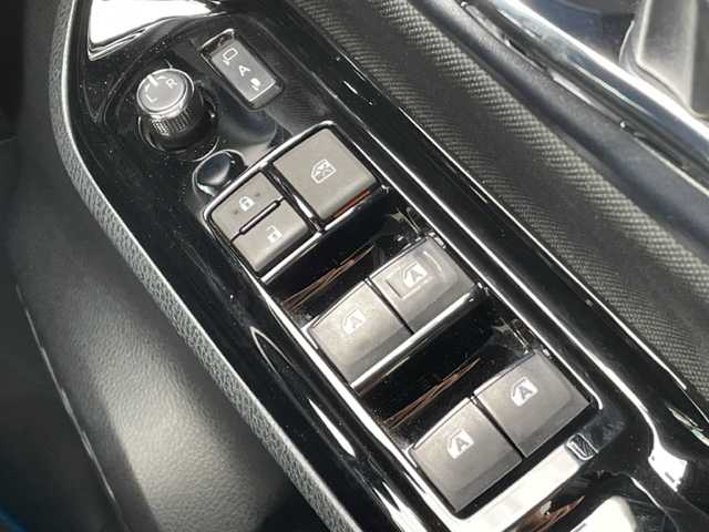 トヨタ ヴォクシー ハイブリッド ZS 煌Ⅱ 茨城県 2020(令2)年 4.9万km ブラック 純正ナビ /ETC2.0 /バックカメラ /衝突軽減システム /ウォークスルー /両側パワースライドドア /シートヒーター/純正アルミホイール /LEDヘッドライト /オートマチックハイビーム/ワンオーナー/保証書/取扱説明書/ナビ取説
