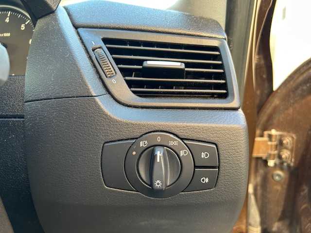 ＢＭＷ Ｘ１ xDrive 25i 東京都 2010(平22)年 4.8万km マラケシュブラウン ワンオーナー/4WD/ETC/ＭＴモード付/HIDライト/パワーシート/純正ナビ/純正ホイール/プッシュスタート/前後ドラレコ/オートライト/スペアキー/取扱説明書/保証書/記録簿H23～R5