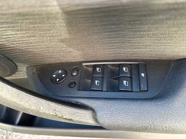 ＢＭＷ Ｘ１ xDrive 25i 東京都 2010(平22)年 4.8万km マラケシュブラウン ワンオーナー/4WD/ETC/ＭＴモード付/HIDライト/パワーシート/純正ナビ/純正ホイール/プッシュスタート/前後ドラレコ/オートライト/スペアキー/取扱説明書/保証書/記録簿H23～R5