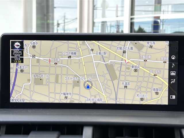 レクサス ＮＸ 300h Fスポーツ 静岡県 2018(平30)年 9.3万km ソニックチタニウム 純正ナビ/・ラジオ/フルセグTV/Miracast/・CD/DVD/SD/USB/AUX/Bluetooth/主要装備/・レーダークルーズコントロール　/・ドライブレコーダー　/・サンルーフ　/・バックカメラ　/・シートメモリー　/・シートヒーター　/・エアシート　/・ハンドルヒーター　/・パワーバックドア　/・オートハイビーム　/・オートライト/・レーンキープアシスト/・テレスコピックステアリング/・パドルシフト/・ホールド/・ヒーテッドドアミラー/・プッシュスタート/・スマートキー/・プリクラッシュセーフティー/・SOSコール/・レザーシート/・モデリスタエアロ/・純正アルミホイール/・純正フロアマット