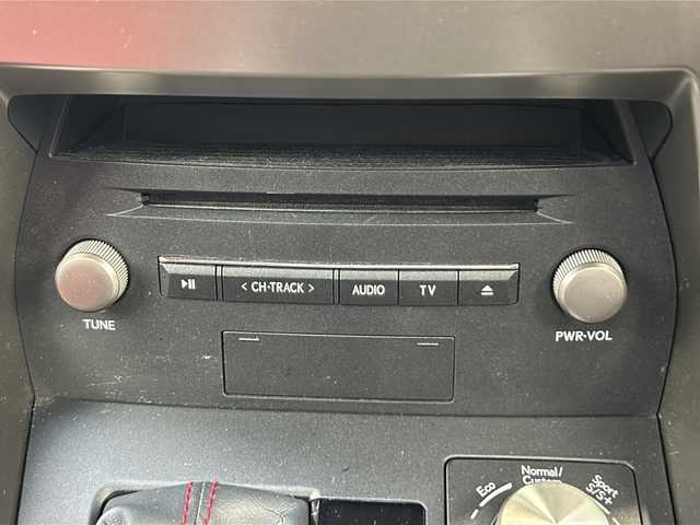 レクサス ＮＸ 300h Fスポーツ 静岡県 2018(平30)年 9.3万km ソニックチタニウム 純正ナビ/・ラジオ/フルセグTV/Miracast/・CD/DVD/SD/USB/AUX/Bluetooth/主要装備/・レーダークルーズコントロール　/・ドライブレコーダー　/・サンルーフ　/・バックカメラ　/・シートメモリー　/・シートヒーター　/・エアシート　/・ハンドルヒーター　/・パワーバックドア　/・オートハイビーム　/・オートライト/・レーンキープアシスト/・テレスコピックステアリング/・パドルシフト/・ホールド/・ヒーテッドドアミラー/・プッシュスタート/・スマートキー/・プリクラッシュセーフティー/・SOSコール/・レザーシート/・モデリスタエアロ/・純正アルミホイール/・純正フロアマット