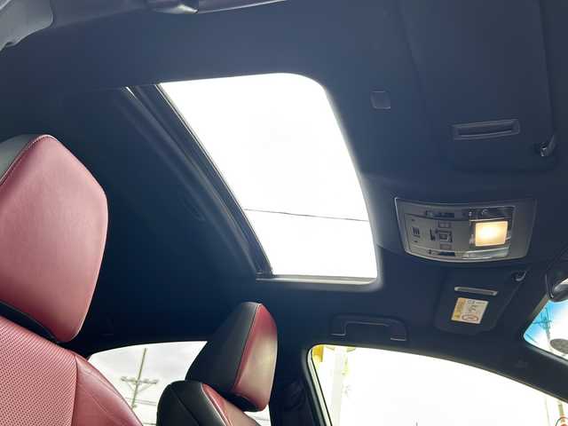 レクサス ＮＸ 300h Fスポーツ 静岡県 2018(平30)年 9.3万km ソニックチタニウム 純正ナビ/・ラジオ/フルセグTV/Miracast/・CD/DVD/SD/USB/AUX/Bluetooth/主要装備/・レーダークルーズコントロール　/・ドライブレコーダー　/・サンルーフ　/・バックカメラ　/・シートメモリー　/・シートヒーター　/・エアシート　/・ハンドルヒーター　/・パワーバックドア　/・オートハイビーム　/・オートライト/・レーンキープアシスト/・テレスコピックステアリング/・パドルシフト/・ホールド/・ヒーテッドドアミラー/・プッシュスタート/・スマートキー/・プリクラッシュセーフティー/・SOSコール/・レザーシート/・モデリスタエアロ/・純正アルミホイール/・純正フロアマット