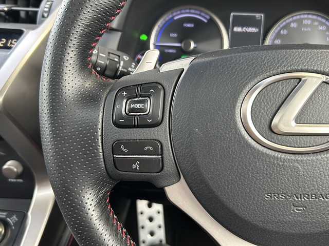 レクサス ＮＸ 300h Fスポーツ 静岡県 2018(平30)年 9.3万km ソニックチタニウム 純正ナビ/・ラジオ/フルセグTV/Miracast/・CD/DVD/SD/USB/AUX/Bluetooth/主要装備/・レーダークルーズコントロール　/・ドライブレコーダー　/・サンルーフ　/・バックカメラ　/・シートメモリー　/・シートヒーター　/・エアシート　/・ハンドルヒーター　/・パワーバックドア　/・オートハイビーム　/・オートライト/・レーンキープアシスト/・テレスコピックステアリング/・パドルシフト/・ホールド/・ヒーテッドドアミラー/・プッシュスタート/・スマートキー/・プリクラッシュセーフティー/・SOSコール/・レザーシート/・モデリスタエアロ/・純正アルミホイール/・純正フロアマット