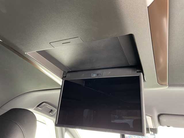 トヨタ アルファード Z 愛知県 2024(令6)年 1.6万km プラチナホワイトパールマイカ モデリスタエアロ/純正14型ディスプレイオーディオナビ/フリップダウンモニター/三眼LEDヘッドライト/全方位カメラ/両側パワースライドドア/レーダークルーズコントロール/シートヒーター/エアシート/バックカメラ/電動リアゲート/パワーシート/コーナーセンサー/純正アルミホイール/ブラインドスポットモニター/ステアリングヒーター/インテリジェントミラー/リアオートエアコン/レーンキープアシスト/オートマチックハイビーム/ワイヤレス充電機/ドライブレコーダー/衝突軽減システム/フルセグ/CD DVD/Bluetooth/ステアリングスイッチ/スマートキー/プッシュスタート