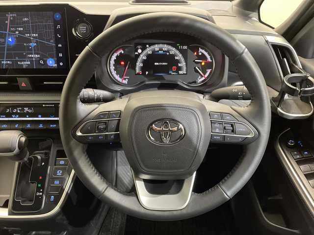 トヨタ ヴォクシー S－Z 愛媛県 2024(令6)年 0.6万km ホワイトパールクリスタルシャイン 純正１０．５型コネクティッドナビ　モデリスタフルエアロ　１３．２型フリップダウンモニター　デジタルインナーミラー　電動リアゲート　ビルトインＥＴＣ２．０　ハーフレザーシート　シートヒーター　禁煙車/・快適利便パッケージ/ハンズフリーパワースライド/ステアリングヒーター/ナノイー/セカンドシートシートヒーター/オットマン/パワーバックドア