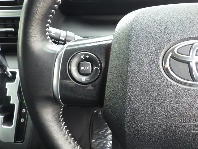 トヨタ シエンタ ハイブリッド G 千葉県 2017(平29)年 6.9万km ホワイトパールクリスタルシャイン Toyota Safety Sense/・プリクラッシュセーフティ/・レーンディパーチャーアラート/・オートハイビーム/両側パワースライドドア/純正SDナビ/地デジTV/【DVD/CD再生機能　Bluetooth接続】/バックカメラ/革巻きステアリング/ETC/HIDヘッドライト/ウインカーミラー/スマートキー