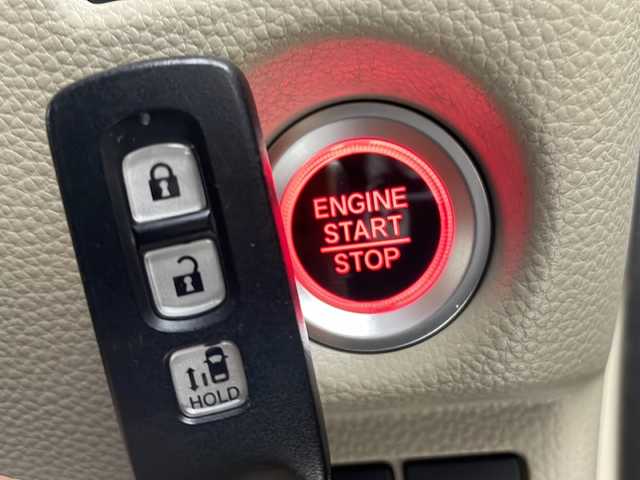 ホンダ Ｎ ＢＯＸ G L ホンダセンシング 茨城県 2018(平30)年 4.7万km ブリティッシュグリーンP 社外ナビ/ワンセグTV/バックカメラ/ETC/追従クルーズコントロール/片側パワースライドドア/LEDヘッドライト/コーナーセンサー/衝突軽減ブレーキ/横滑り防止装置