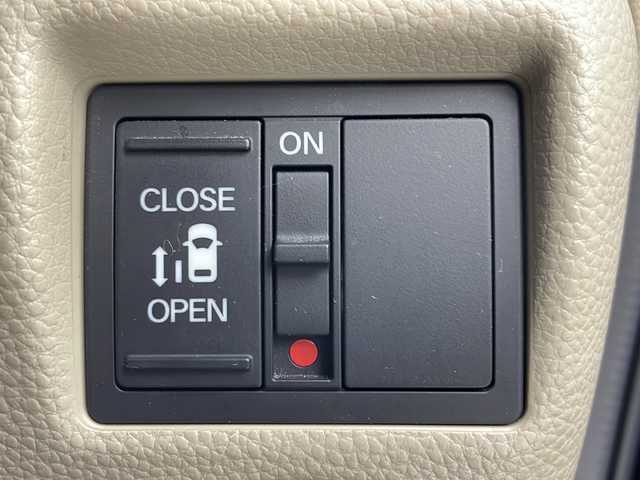 ホンダ Ｎ ＢＯＸ G L ホンダセンシング 茨城県 2018(平30)年 4.7万km ブリティッシュグリーンP 社外ナビ/ワンセグTV/バックカメラ/ETC/追従クルーズコントロール/片側パワースライドドア/LEDヘッドライト/コーナーセンサー/衝突軽減ブレーキ/横滑り防止装置