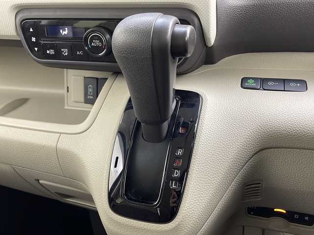 ホンダ Ｎ ＢＯＸ G L ホンダセンシング 茨城県 2018(平30)年 4.7万km ブリティッシュグリーンP 社外ナビ/ワンセグTV/バックカメラ/ETC/追従クルーズコントロール/片側パワースライドドア/LEDヘッドライト/コーナーセンサー/衝突軽減ブレーキ/横滑り防止装置