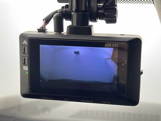 トヨタ ＲＡＶ４ アドベンチャー オフロードPKG 秋田県 2021(令3)年 2.4万km アティチュードブラックマイカ 4WD/純正ナビ　/フルセグTV/AM/FM/Bluetooth　/バックカメラ　/トヨタセーフティーセンス　/ブラインドスポットモニター　/レーダークルーズコントロール　/レーンキープアシスト/横滑り防止装置/前後クリアランスソナー/ヒルディセントコントロール/レザーシート/運転席パワーシート　/ETC2.0　/前後ドライブレコーダー/LEDヘッドライト/オートマチックハイビーム/ルーフレール/純正アルミホイール/純正フロアマット