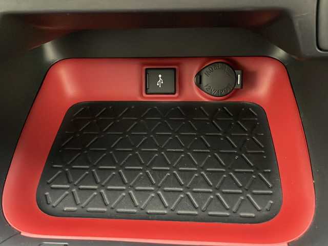 トヨタ ＲＡＶ４ アドベンチャー オフロードPKG 秋田県 2021(令3)年 2.4万km アティチュードブラックマイカ 4WD/純正ナビ　/フルセグTV/AM/FM/Bluetooth　/バックカメラ　/トヨタセーフティーセンス　/ブラインドスポットモニター　/レーダークルーズコントロール　/レーンキープアシスト/横滑り防止装置/前後クリアランスソナー/ヒルディセントコントロール/レザーシート/運転席パワーシート　/ETC2.0　/前後ドライブレコーダー/LEDヘッドライト/オートマチックハイビーム/ルーフレール/純正アルミホイール/純正フロアマット