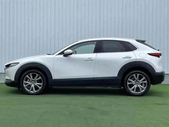 マツダ ＣＸ－３０ XD プロアクティブツーリングセレクション 香川県 2021(令3)年 3.4万km スノーフレイクホワイトパールマイカ 登録時走行距離：33433km/ターボ/純正SDナビゲーション/→CD/DVD 再生/→フルセグTV/全方位カメラ/衝突被害軽減/レーダークルーズコントロール/レーンキープアシスト/前後コーナーセンサー/オートハイビーム/LEDオートライト/ヘッドアップディスプレイ/横滑り防止装置/シートヒーター/パワーシート/ステアリングヒーター/ステアリングリモコン/革巻きステアリング/純正18インチアルミホイール/純正フロアマット