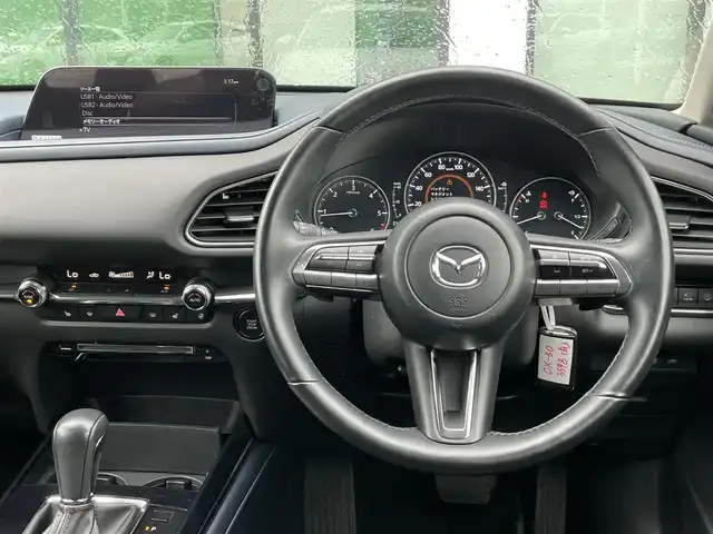 マツダ ＣＸ－３０ XD プロアクティブツーリングセレクション 香川県 2021(令3)年 3.4万km スノーフレイクホワイトパールマイカ 登録時走行距離：33433km/ターボ/純正SDナビゲーション/→CD/DVD 再生/→フルセグTV/全方位カメラ/衝突被害軽減/レーダークルーズコントロール/レーンキープアシスト/前後コーナーセンサー/オートハイビーム/LEDオートライト/ヘッドアップディスプレイ/横滑り防止装置/シートヒーター/パワーシート/ステアリングヒーター/ステアリングリモコン/革巻きステアリング/純正18インチアルミホイール/純正フロアマット