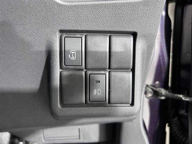日産 ルークス ハイウェイスター 佐賀県 2013(平25)年 3.3万km ミステリアスバイオレットパール 社外カーオーディオ/FM/AM/CD/片側パワースライドドア/ETC/純正14インチアルミホイール/HIDヘッドライト/フォグランプ/オートエアコン/ドアバイザー/ウィンカーミラー/スマートキー/スペアキ―