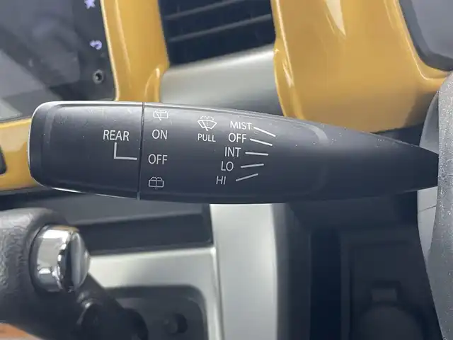 スズキ ハスラー X 滋賀県 2016(平28)年 6.7万km アクティブイエロー/ブラック2トーンルーフ 禁煙車/純正ナビ/（CD・フルセグTV・Bluetooth・USB・AUX)/全方位カメラ/前席シートヒーター/プッシュスタート/レーンキープアシスト/アイドリングストップ/スマートキー/HIDヘッドライト/衝突被害軽減システム/横滑り防止装置/ＥＴＣ/オートライト