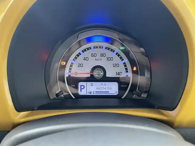 スズキ ハスラー X 滋賀県 2016(平28)年 6.7万km アクティブイエロー/ブラック2トーンルーフ 禁煙車/純正ナビ/（CD・フルセグTV・Bluetooth・USB・AUX)/全方位カメラ/前席シートヒーター/プッシュスタート/レーンキープアシスト/アイドリングストップ/スマートキー/HIDヘッドライト/衝突被害軽減システム/横滑り防止装置/ＥＴＣ/オートライト