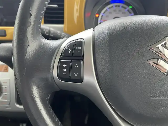 スズキ ハスラー X 滋賀県 2016(平28)年 6.7万km アクティブイエロー/ブラック2トーンルーフ 禁煙車/純正ナビ/（CD・フルセグTV・Bluetooth・USB・AUX)/全方位カメラ/前席シートヒーター/プッシュスタート/レーンキープアシスト/アイドリングストップ/スマートキー/HIDヘッドライト/衝突被害軽減システム/横滑り防止装置/ＥＴＣ/オートライト
