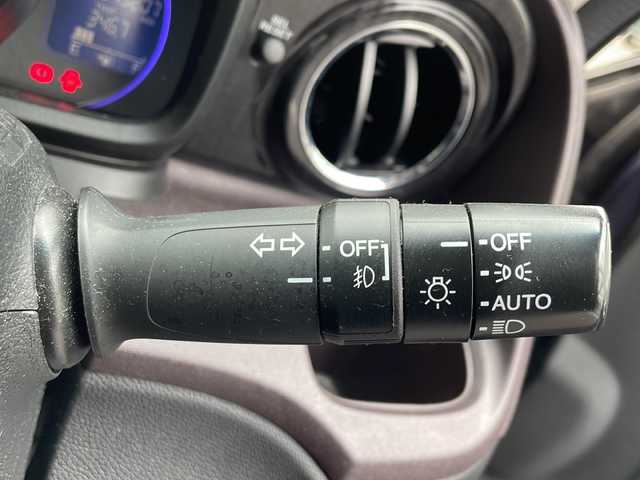 ホンダ Ｎ ＯＮＥ プレミアム 新潟県 2013(平25)年 7.6万km 青 ワンオーナー/純正ディスプレイオーディオ:WX-15C/アイドリングストップ/HIDヘッドライト/ドアバイザー/スペアキー×1/保証書/取扱説明書