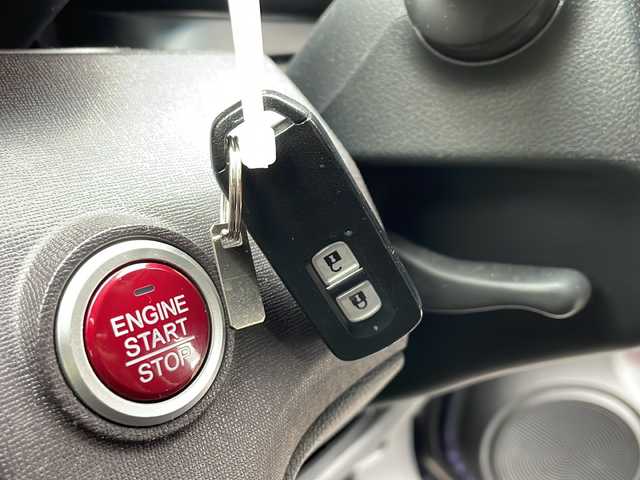 ホンダ Ｎ ＯＮＥ プレミアム 新潟県 2013(平25)年 7.6万km 青 ワンオーナー/純正ディスプレイオーディオ:WX-15C/アイドリングストップ/HIDヘッドライト/ドアバイザー/スペアキー×1/保証書/取扱説明書