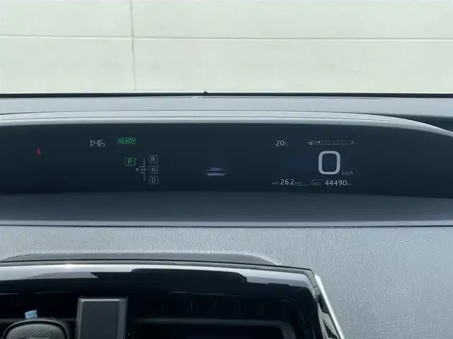 トヨタ プリウス S 茨城県 2016(平28)年 4.5万km スティールブロンドM モデリスタエアロ/純正ナビ/　Bluetooth・フルセグテレビ走行中視聴可能/レーダークルーズコントロール/純正フロアマット/横滑り防止装置/AFS/コーナーセンサー/レーンキープアシスト/盗難防止装置/オートライト/オートマチックハイビーム/LEDヘッドライト/衝突被害軽減システム/パワーステアリング/パワーウィンドウ/スマートキー/スペアキーあり