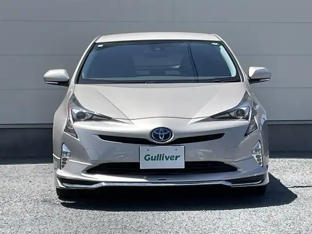 トヨタ プリウス S 茨城県 2016(平28)年 4.5万km スティールブロンドM モデリスタエアロ/純正ナビ/　Bluetooth・フルセグテレビ走行中視聴可能/レーダークルーズコントロール/純正フロアマット/横滑り防止装置/AFS/コーナーセンサー/レーンキープアシスト/盗難防止装置/オートライト/オートマチックハイビーム/LEDヘッドライト/衝突被害軽減システム/パワーステアリング/パワーウィンドウ/スマートキー/スペアキーあり