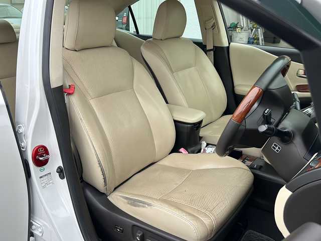 レクサス ＨＳ 250h バージョンI 岐阜県 2010(平22)年 12.5万km ホワイトパールクリスタルシャイン /メーカー純正ナビ(ワンセグTV/AM/FM/DISC/HDD)//レーダークルーズコントロール//ヘッドアップディスプレイ//シートヒーター//シートベンチレーター//前席パワーシート//ETC//ドライビングメモリースイッチ//ワイドビューフロントカメラ//ヘッドライトクリーナースイッチ//リアサンシェードスイッチ//USB入力端子//AUX入力端子//プッシュスタート//純正フロアマット//取説//保証書
