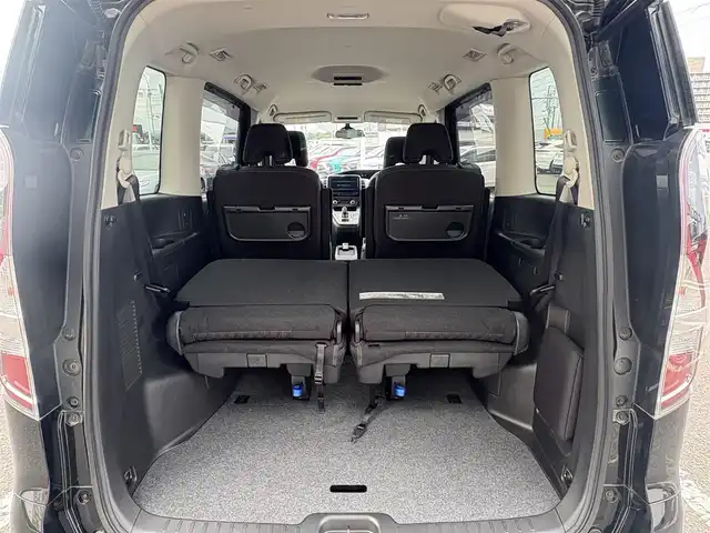 日産 セレナ e－パワー ハイウェイスター V 徳島県 2020(令2)年 2.7万km ダイヤモンドブラック 純正10インチナビ　MM519D-W/AM/FM/Bluetooth/USB/フルセグTV/SD/DISC/ビルトインETC/バックカメラ/アラウンドビューモニター/両側電動スライドドア/クルーズコントロール/LEDヘッドライト/ドライブレコーダー/クリアランスソナー/寒冷地仕様/ハンドルヒーター/ワンオーナー/フォグライト/ブラインドスポットモニター/ドアバイザー/コーナーセンサー/純正フロアマット/純正15インチアルミホイール/プッシュスタート/スペアキー/スマートキー/取扱説明書/新車時保証書