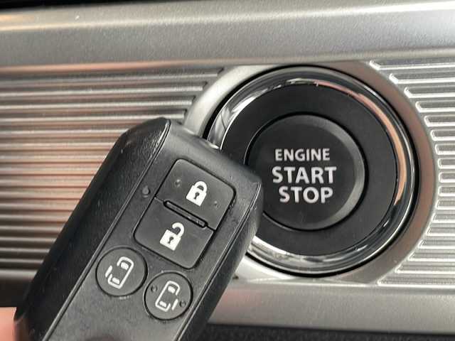 スズキ スペーシア カスタム HYBRID XS ターボ 愛知県 2018(平30)年 5.6万km ピュアホワイトP 衝突被害軽減ブレーキ/社外7インチSD（ナビあり）/両側パワースライドドア/クルーズコントロール/シートヒーター/ワンセグTV/CD/Bluetooth/バックカメラ/コーナーセンサー/純正アルミホイール/LEDヘッドライト/パドルシフト/オートマチックハイビーム/ドライブレコーダー/ETC/ステアリングスイッチ/スマートキー/プッシュスタート