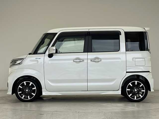 スズキ スペーシア カスタム HYBRID XS ターボ 愛知県 2018(平30)年 5.6万km ピュアホワイトP 衝突被害軽減ブレーキ/社外7インチSD（ナビあり）/両側パワースライドドア/クルーズコントロール/シートヒーター/ワンセグTV/CD/Bluetooth/バックカメラ/コーナーセンサー/純正アルミホイール/LEDヘッドライト/パドルシフト/オートマチックハイビーム/ドライブレコーダー/ETC/ステアリングスイッチ/スマートキー/プッシュスタート