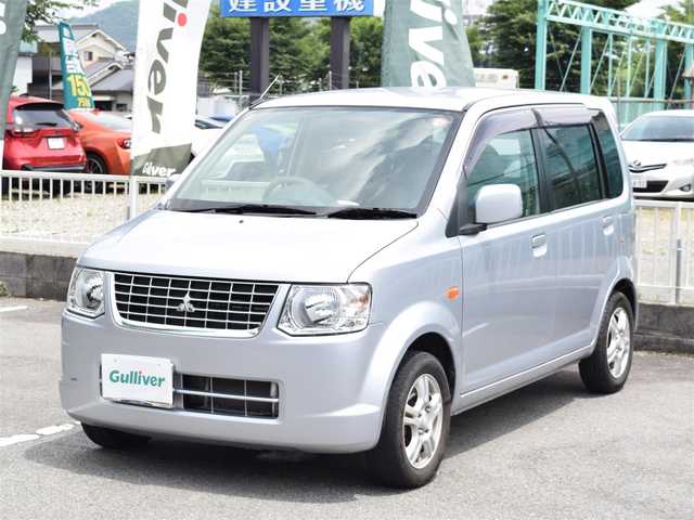 三菱 ｅＫワゴン M 兵庫県 2010(平22)年 5.2万km シルバー 走行距離約51871km/フロアマット/ドアバイザー