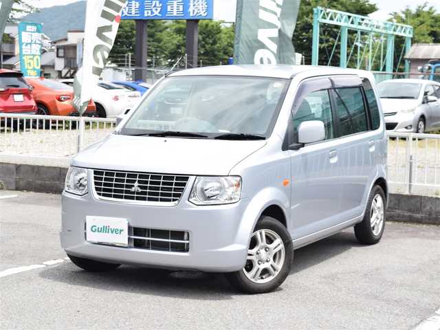 三菱 ｅＫワゴン M 兵庫県 2010(平22)年 5.2万km シルバー 走行距離約51871km/フロアマット/ドアバイザー