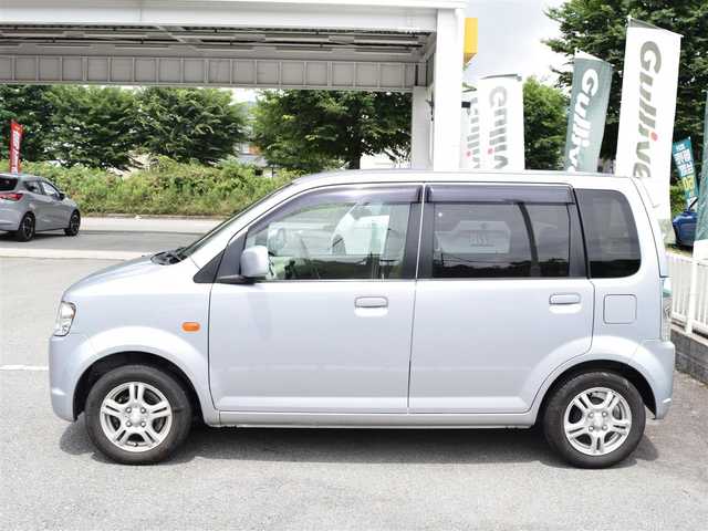 三菱 ｅＫワゴン M 兵庫県 2010(平22)年 5.2万km シルバー 走行距離約51871km/フロアマット/ドアバイザー