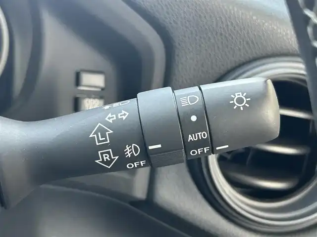 トヨタ ８６ GR 兵庫県 2018(平30)年 2.5万km クリスタルホワイトパール 6MT/GR RECAROシート/純正ナビ(NSZT-W66T)/(CD/DVD/BT)/フルセグTV/ETC/クルーズコントロール/オートライト/LEDヘッドライト/フォグランプ/ヘッドライトレベライザー/ステアリングリモコン/革巻きステアリング/電動格納ミラー/スマートキー/スペアキー/純正フロアマット/純正アルミ17インチ
