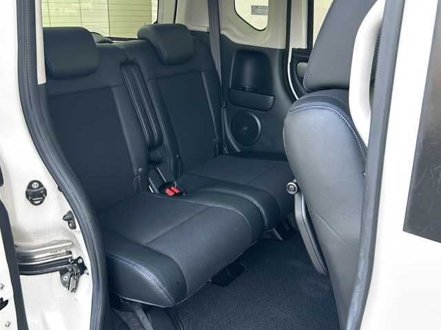 ホンダ Ｎ ＢＯＸ モデューロ X G 埼玉県 2016(平28)年 8.2万km プレミアムホワイトパールⅡ (株)IDOMが運営する【じしゃロン熊谷店】の自社ローン専用車両になりますこちらは現金またはオートローンご利用時の価格です。自社ローンご希望の方は別途その旨お申付け下さい/社外ナビ　CN-RE04D/（フルセグTV/Bluetooth/CD/DVD/AM/FM）/ETC/ドライブレコーダー/両側パワースライドドア/純正フロアマット/ロールサンシェード/ウインカーミラー/フォグランプ/ステアリングリモコン/スマートキースペア×１/プッシュスタート/車両・ナビ取扱説明書